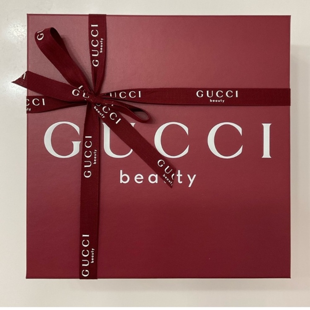 NEW Gucci Beauty Gift Box, Ribbon & Samples